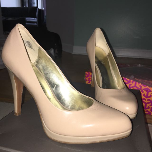nine west nude