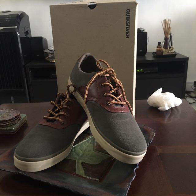 Quicksilver, Men's Fashion, Footwear, Flipflops and Slides on Carousell