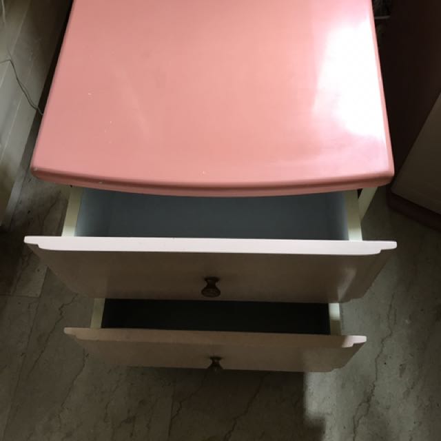 Side Table (Category: Tables & Sets) located in Singapore. Submitted by st.14289 (Listing ID 122903909, Image 2). Description: .