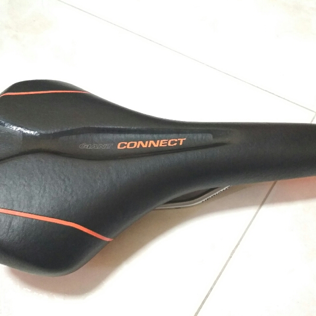giant connect saddle