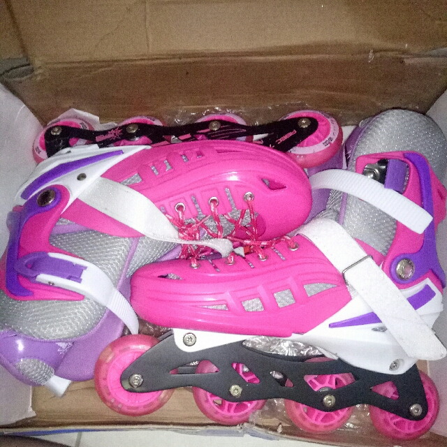 Sepatu Roda Pink Purple Serba Serbi Others Di Carousell