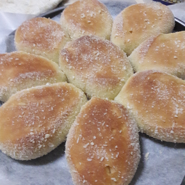 Freshly Baked Pandesal Plain Malunggay Whole Wheat Filipino