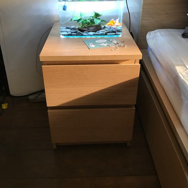 White stained oak veneer nightstand discount