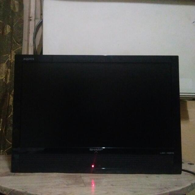Sharp AQUOS LC19LE150M LED TV 19", TV & Home Appliances, TV
