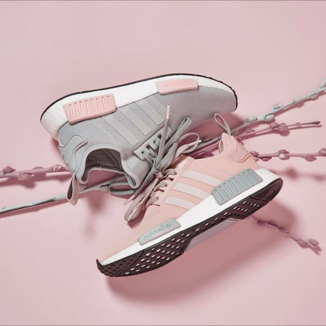 adidas pink and grey nmd r1