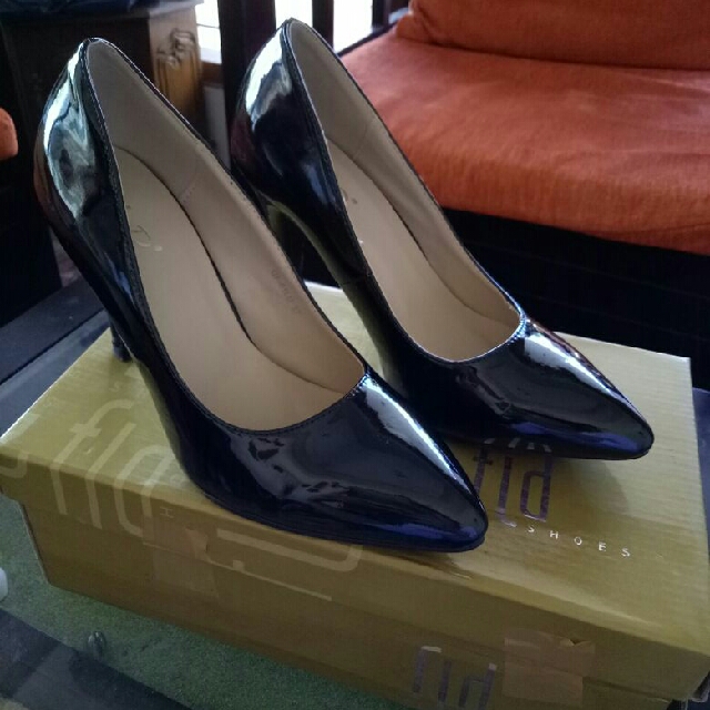 Heels Hitam Fladeo Fesyen Wanita Sepatu Di Carousell