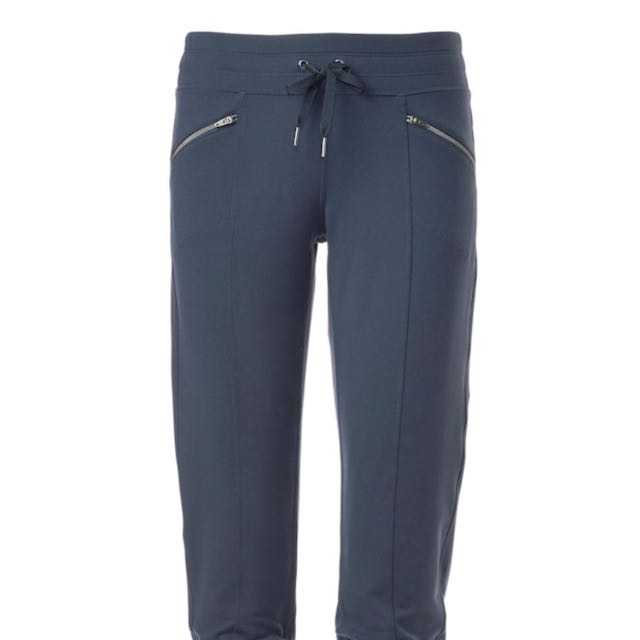 LN Athleta XSP Metro Slouch Capri