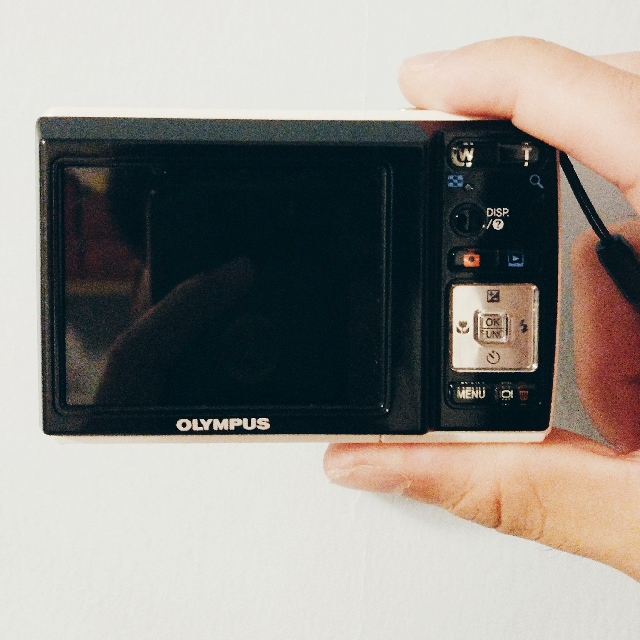 Olympus FE46 Digital Camera (12 Mega Pixels), Photography, Cameras on