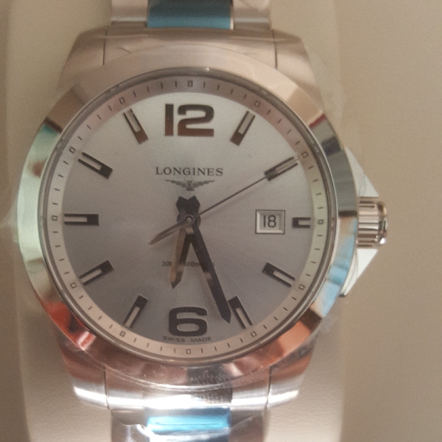 Heavily Reduced 755 Nego Retail 1 110 Unused New Longines L36594766 Men s Conquest Watch Swiss Made for gift present professional executive