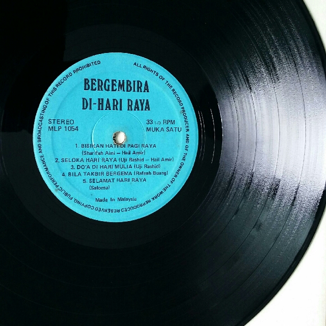 Bergembira Di Hari Raya Rejoicing At The Feast Sharifah Aini D J Dave Ahmad Jais Nyanyian Ramai Uji Rashid Hail Amir Rafeah Buang Saloma Vinyl Record Vintage Collectibles Vintage Collectibles On Carousell Simak contoh lengkap ucapan selamat hari raya idul adha 2020/1441 h, baik bahasa inggris maupun indonesia. bergembira di hari raya rejoicing at the feast sharifah aini d j dave ahmad jais nyanyian ramai uji rashid hail amir rafeah buang saloma vinyl