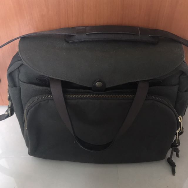 filson sling bag