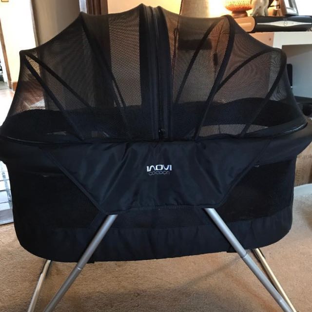inovi cocoon bassinet