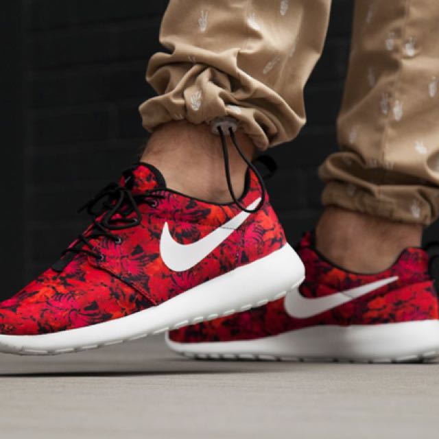 Nike roshe floral mens on sale
