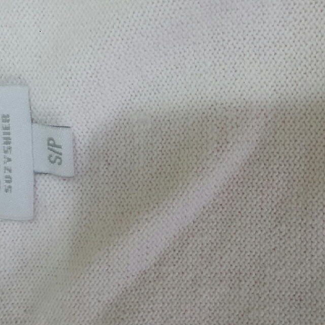 Shirt (Category: Clothes) located in Toronto. Submitted by _shrmn_ (Listing ID 123744404, Image 3). Description: .