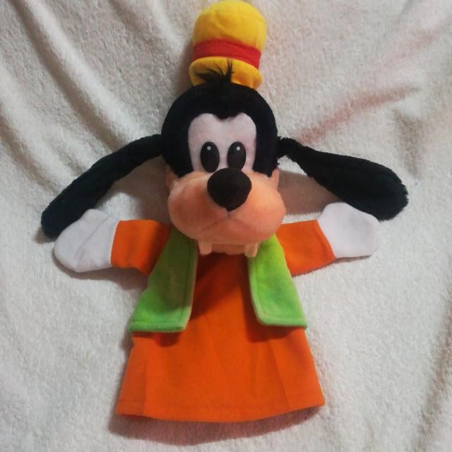 Goofy hand puppet top