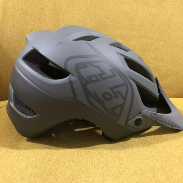 troy lee mountain bike helmets