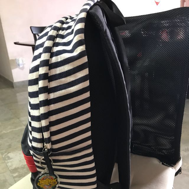 Buy Metersbonwe Women White & Black Printed Backpack - Backpacks for Women  1439087 | Myntra