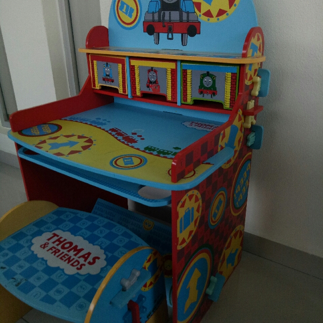 Thomas the train table and chair set new arrivals