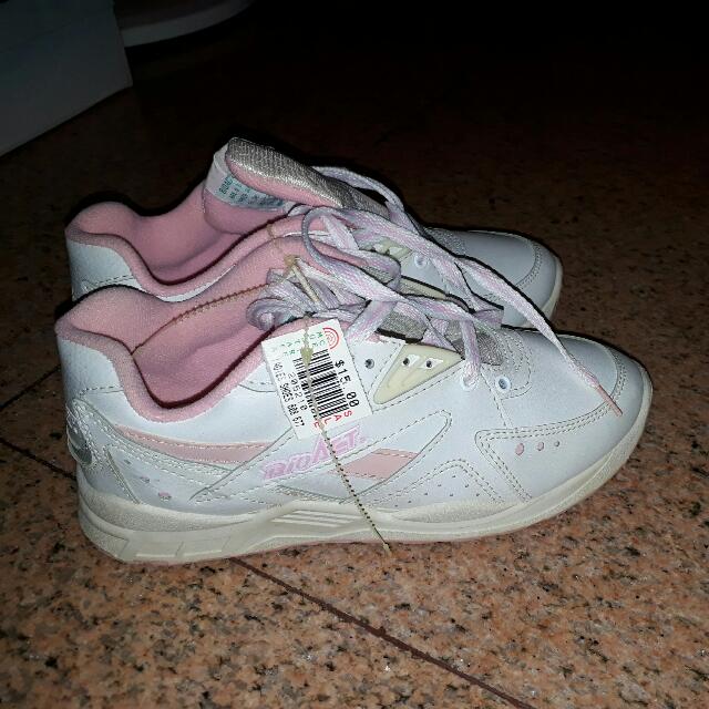 Night discount shoes sale