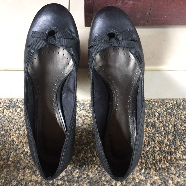 clarks shoes factory outlet stores