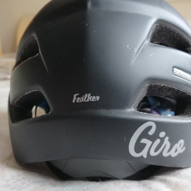 Giro feather helmet 2025