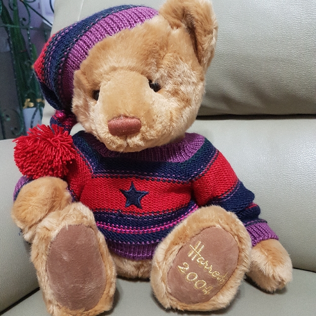 harrods bear 2004