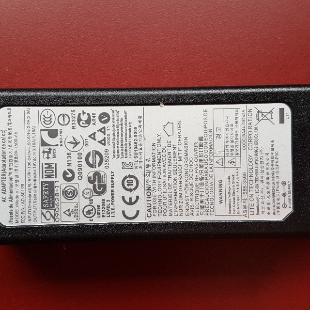 [Original] SAMSUNG Laptop Charger (Model AD6019R), Computers & Tech