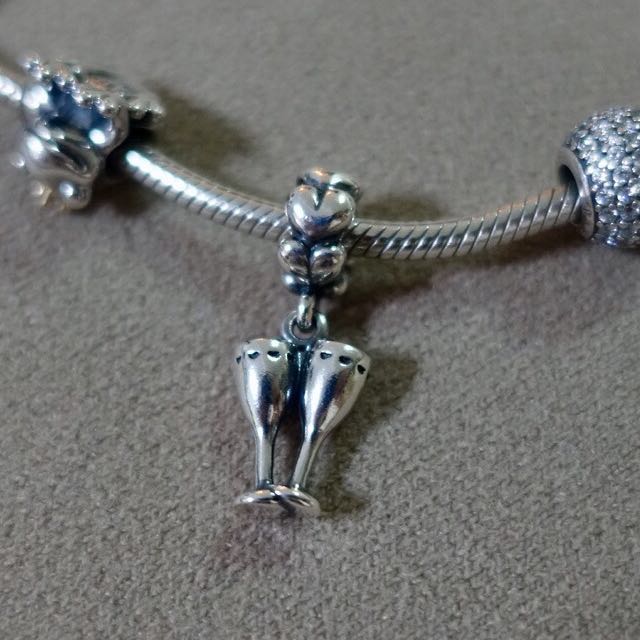 Champagne pandora store charm