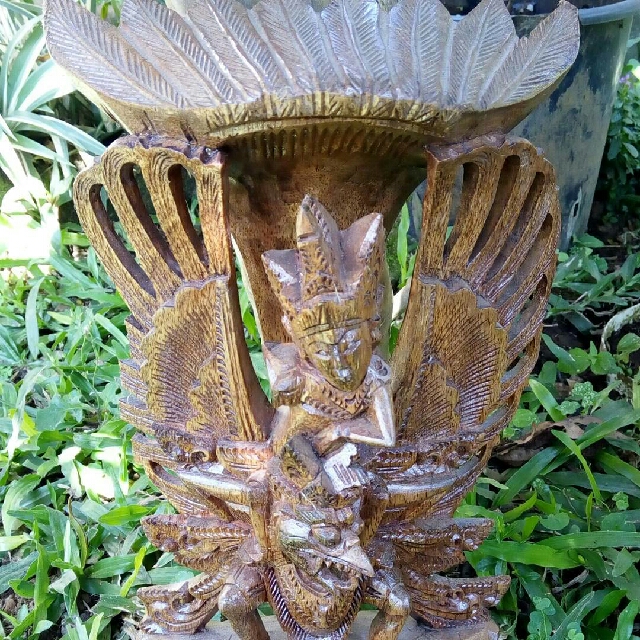 Patung Kayu Garuda Wisnu Kencana Antik Lainnya Di Carousell