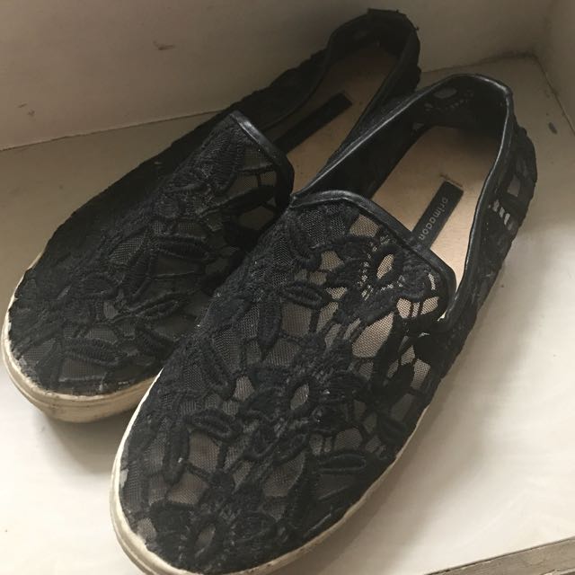 Primadonna Slip On (Category: Slippers and slides) located in Quezon City. Submitted by closetcravingsplus (Listing ID 124017321, Image 1). Description: .