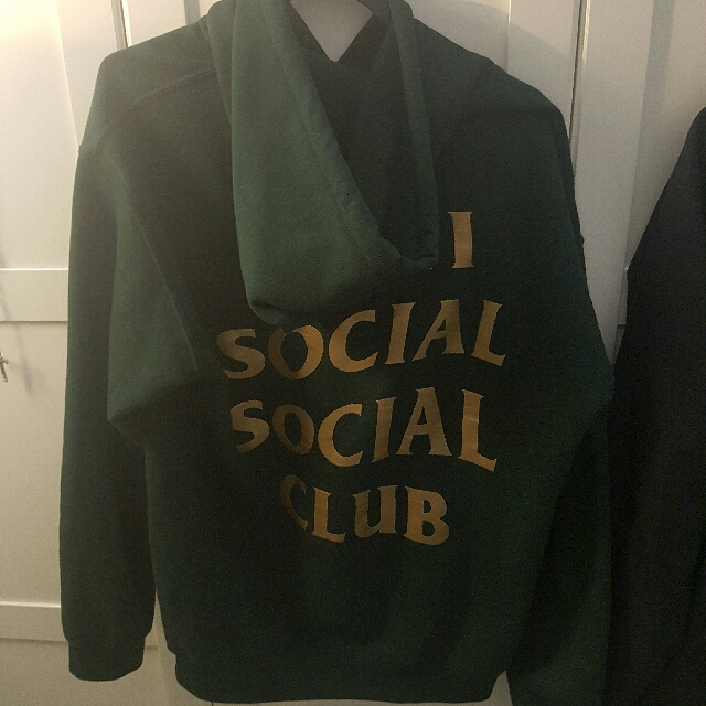 STEAL DEAL ASSC REDEEMED HOODIE LOGO GREEN GOLD SIZE M Men s Fashion Tops Sets Hoodies on Carousell