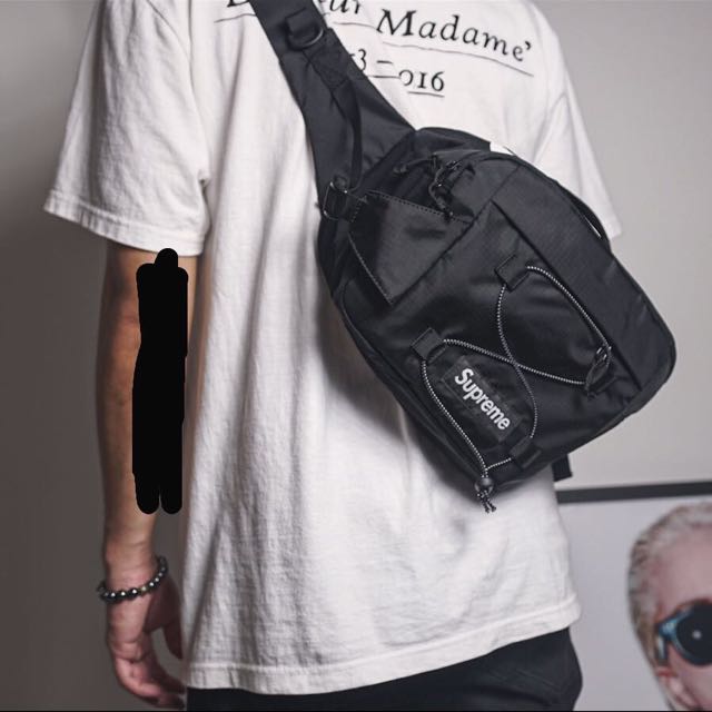 Supreme SS17 Waist Bag, Men&#39;s Fashion, Clothes on Carousell