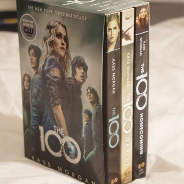 The 100 book series, Hobbies & Toys, Books & Magazines, Fiction & Non