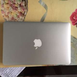 macbook air 11 lnch ，Early 2014