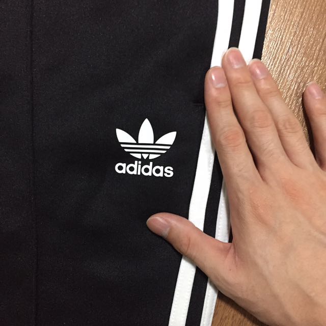 Adidas sst relax crop 2025