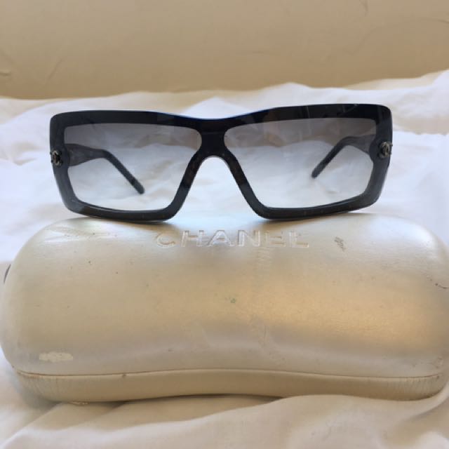 vintage sunglasses australia