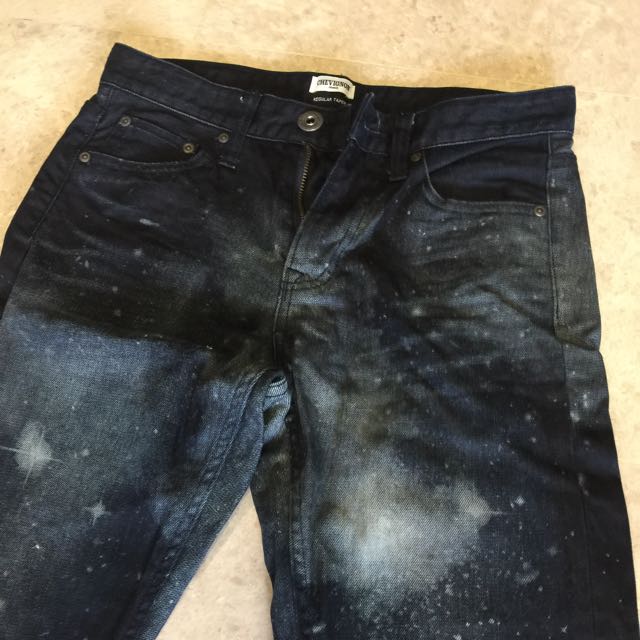 Chevignon denim shop