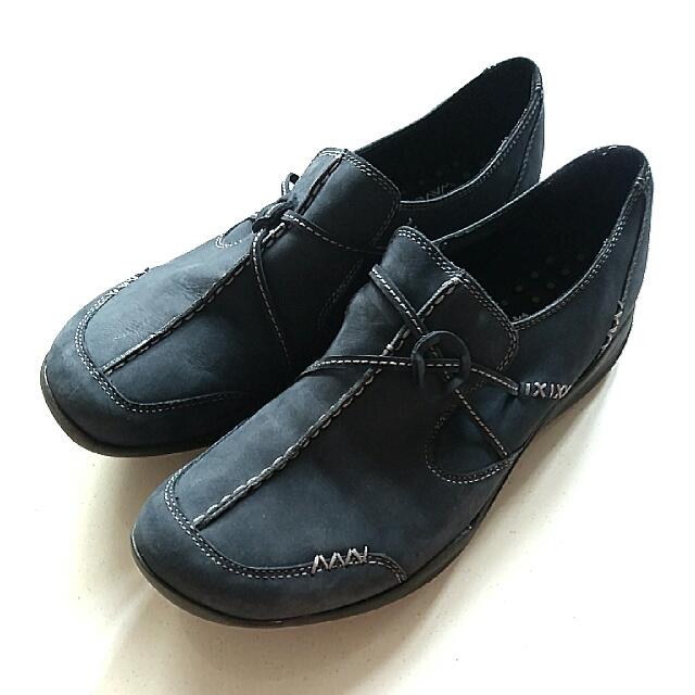 Clarks wave discount run womens shoes