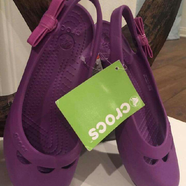 doll crocs
