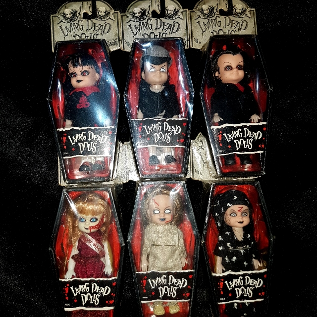 Living dead dolls mini deals