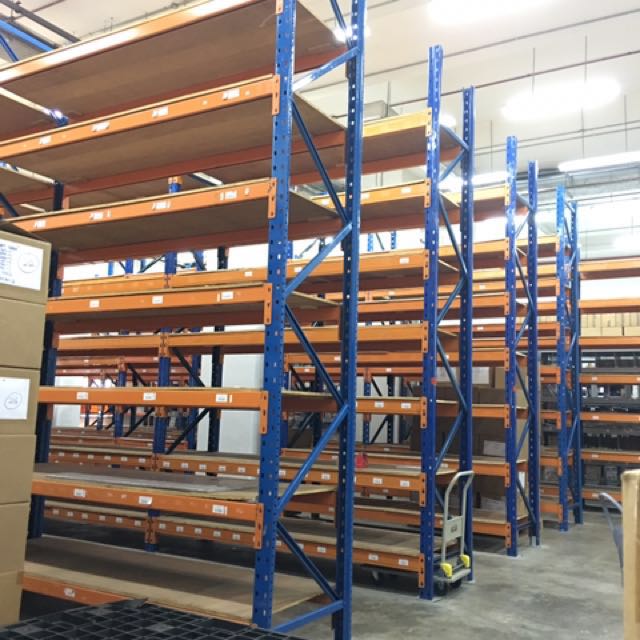 Pallet racking, Furniture & Home Living, Furniture, Shelves, Cabinets ...