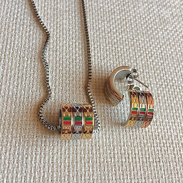 Gucci necklace and store earring set