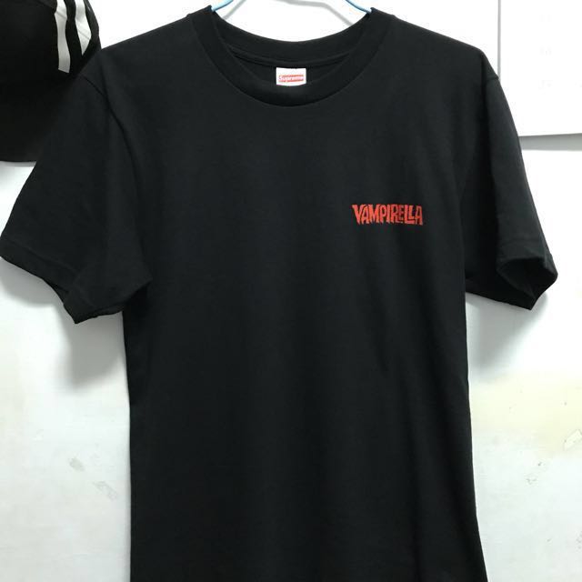 Supreme Vampirella Card Tee 黑M, 他的時尚, 上身及套裝, 泳衣、潛水