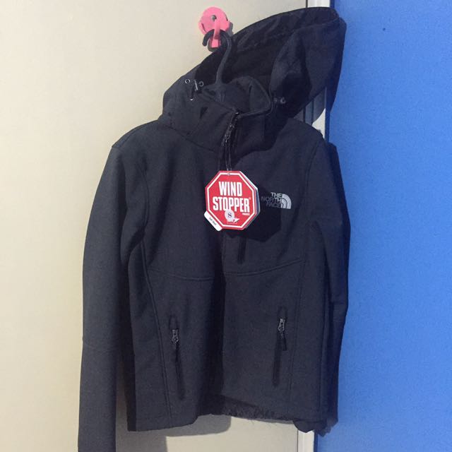 The North Face Jacket (Category: Coats, Jackets and Outerwear) located in Quezon City. Submitted by mvaps (Listing ID 124223760, Image 1). Description: .
