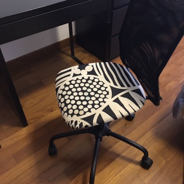 Used IKEA Computer Table and Chair In Good Condition., Furniture & Home