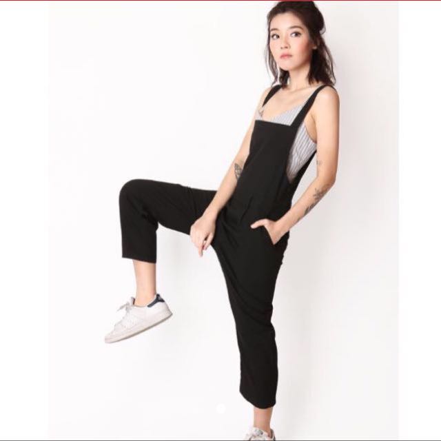 AFA Ashkash Overalls In Navy M, Women's Fashion, Dresses & Sets, Jumpsuits  on Carousell