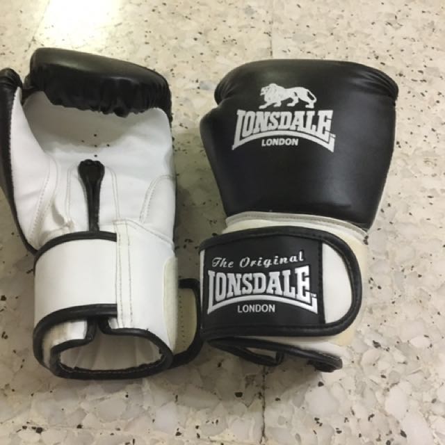 Lonsdale boxing gloves and free hand wraps, Sports Equipment, Other