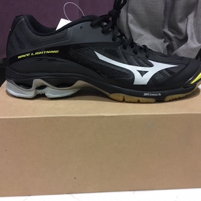Harga mizuno wave lightning z2 sale