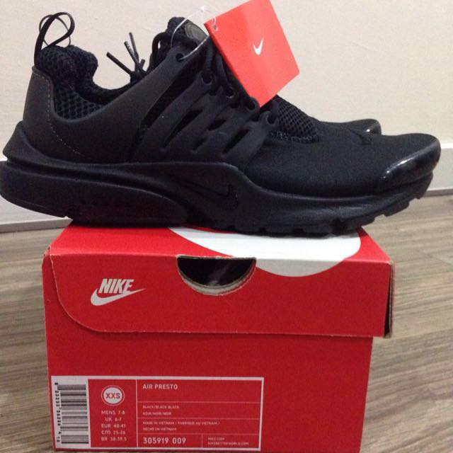 nike presto triple black
