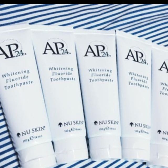Nuskin ap24 Whitening Toothpaste (Category: Face Care) located in Singapore. Submitted by vogueface (Listing ID 124356398, Image 3). Description: This cavity fighting formula helps fight plaque and freshens breath with vanilla mint flavoring. AP-24® Whitening FluorideToothpaste brightens teeth without peroxide while preventing cavitie sand plaque formation. Size: 110g 👍anti plaque. 👍help sensitive gum less bleeding. 👍prevents further staining 